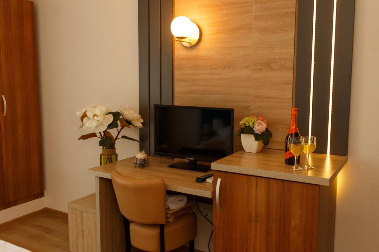 Grand Hotel Astoria Mamaia Buitenkant foto